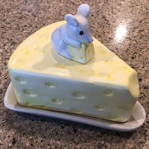 Vintage Ceramic Cheese Butter Food Keeper with Mouse Topper